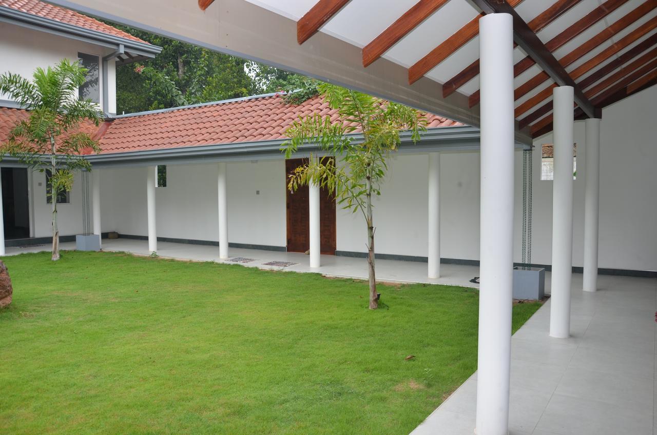 Anuhas Airport Villas Katunayaka Zewnętrze zdjęcie